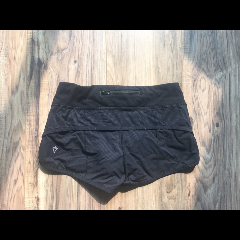 black Ivivva girl’s shorts sz. 8-10